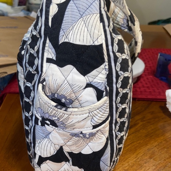 Vera Bradley Floral Black /Cream/White & Blue - Picture 4 of 10